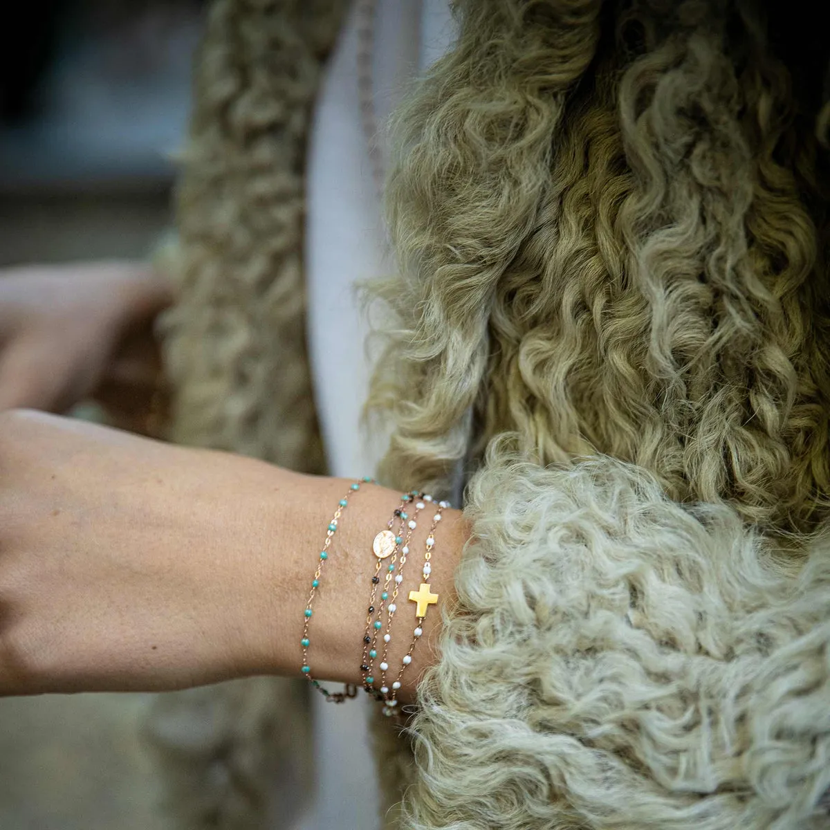Classic Cross Bracelet in Yellow Gold