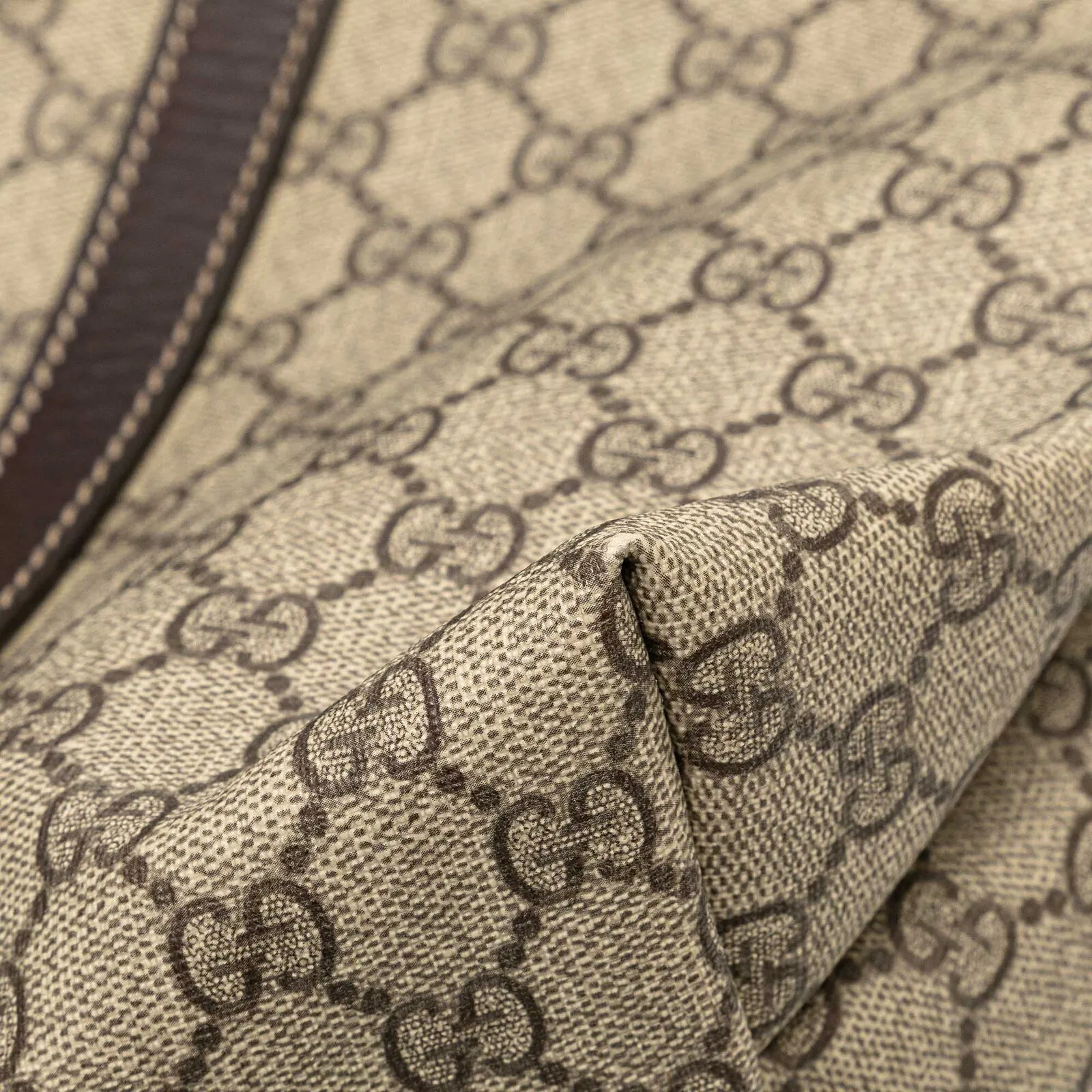 Gucci Gg Supreme Joy Tote Brown
