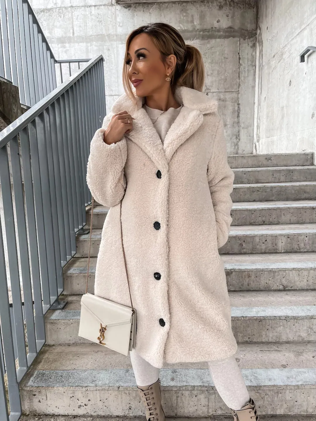 Luana - Fluffy Teddy Jacket