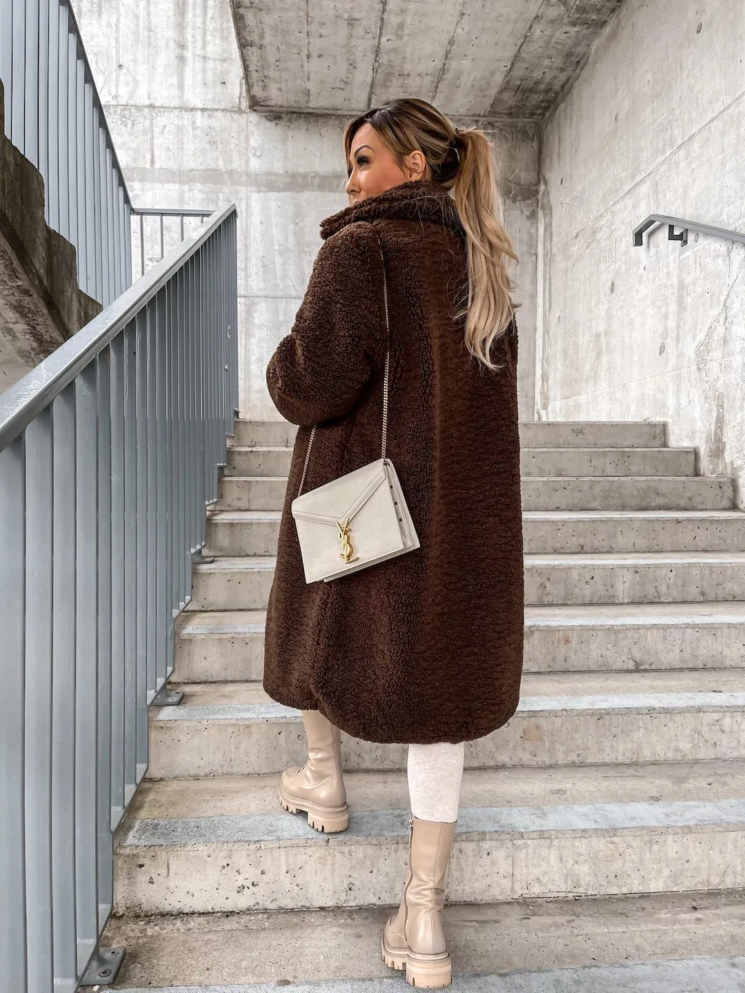 Luana - Fluffy Teddy Jacket