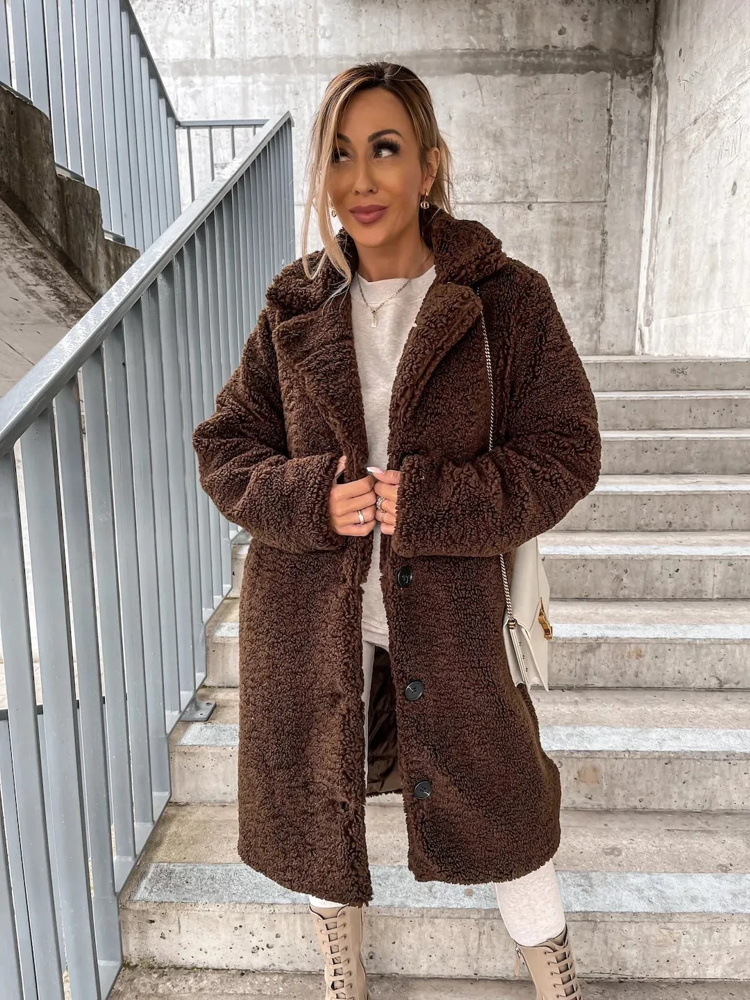Luana - Fluffy Teddy Jacket