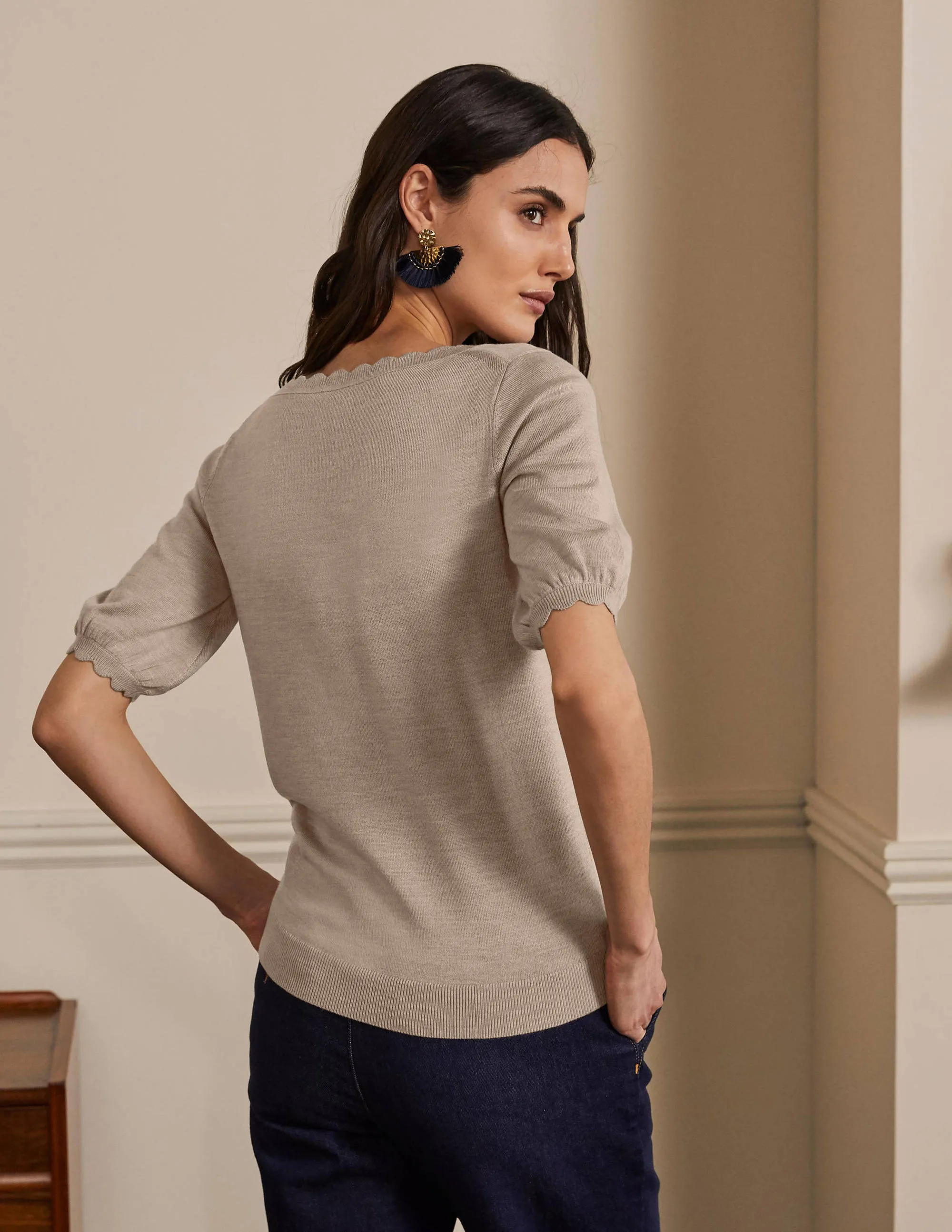 Merino Scallop Knitted Top-Mink Melange