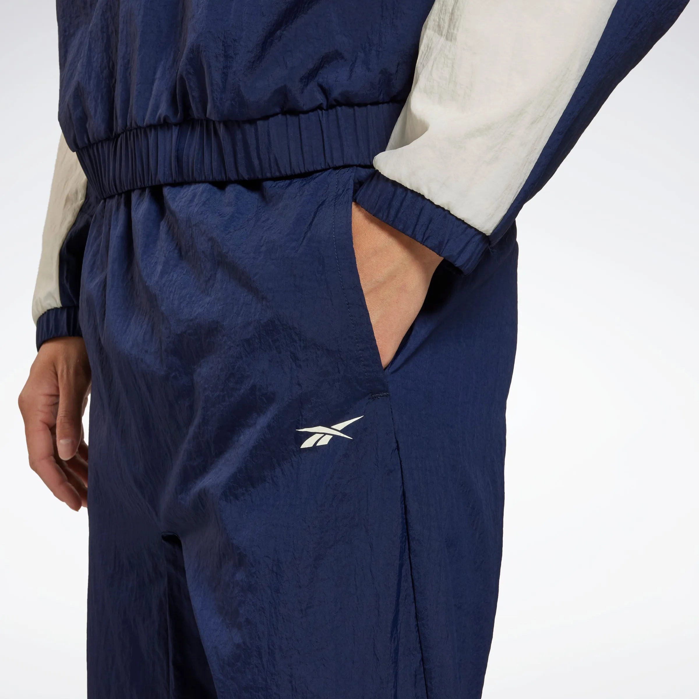 Reebok Apparel Women Workout Ready Woven Joggers Vecnav