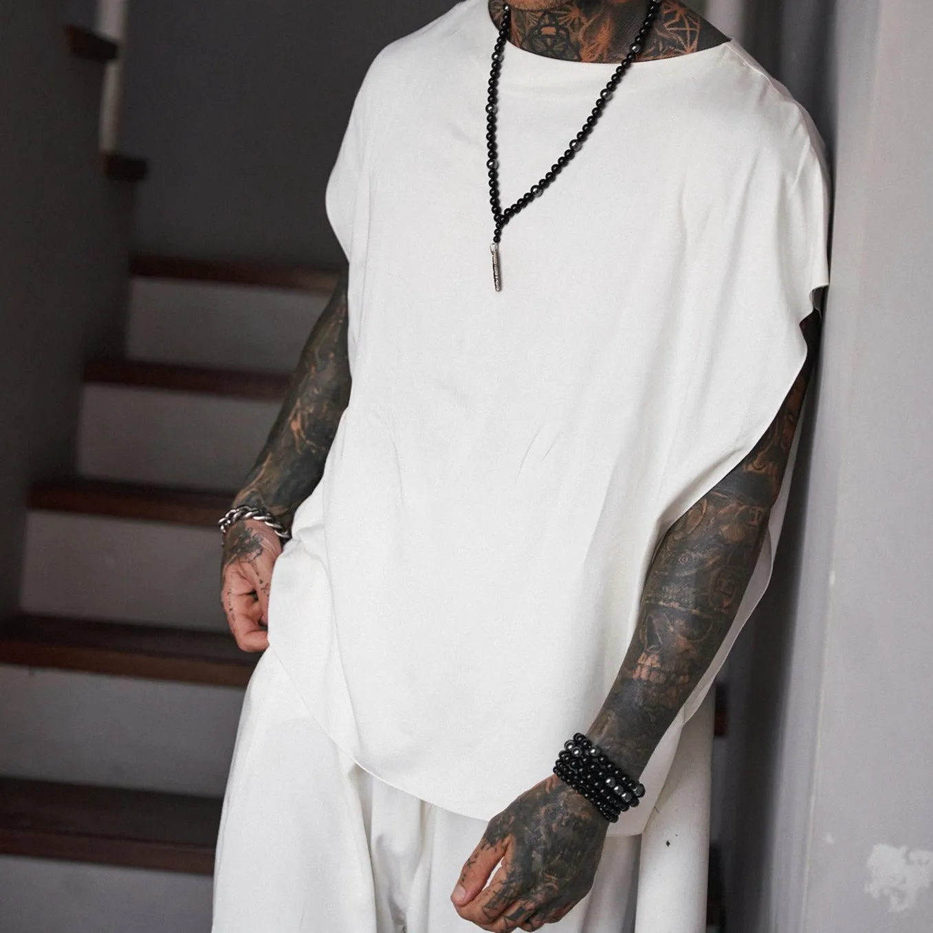 Sleeveless t-shirt