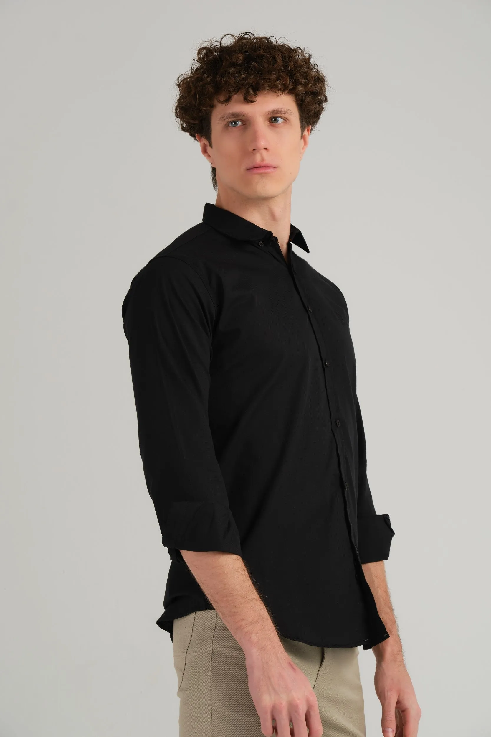 SOLID SLIM FIT SHIRT