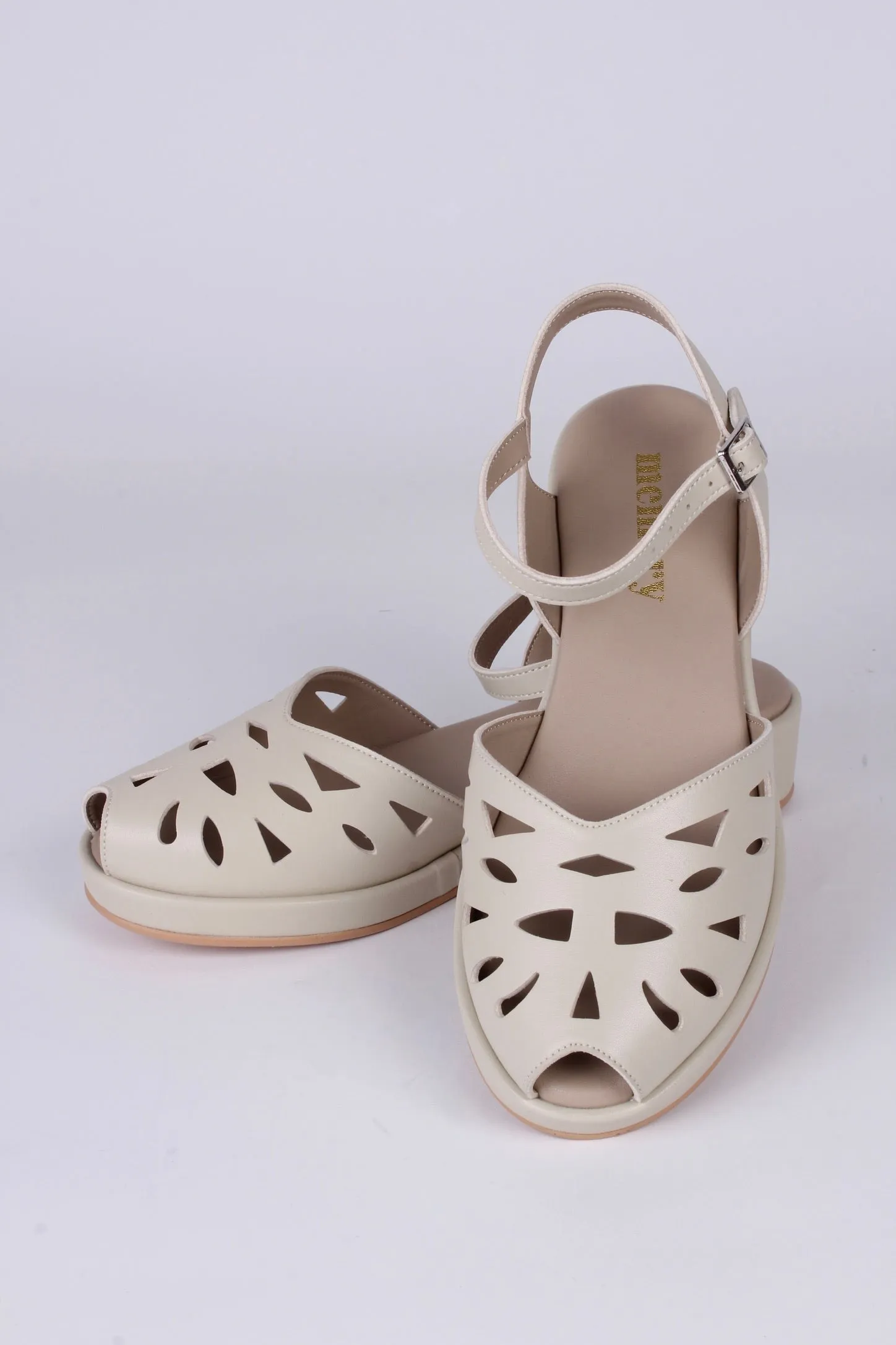 VEGAN - 1940s / 50s style summer sandals /  wedges - Cream - Sidse